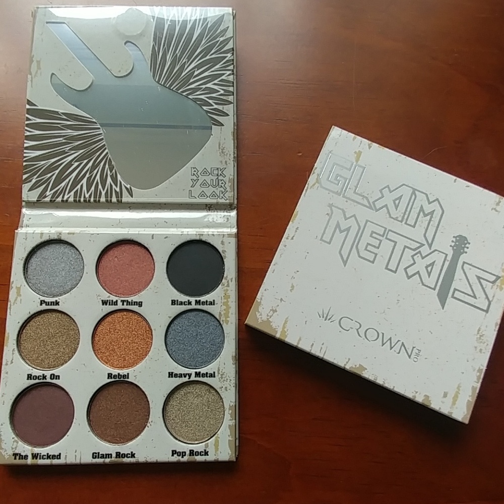 Glam Metals Eyeshadow Palette